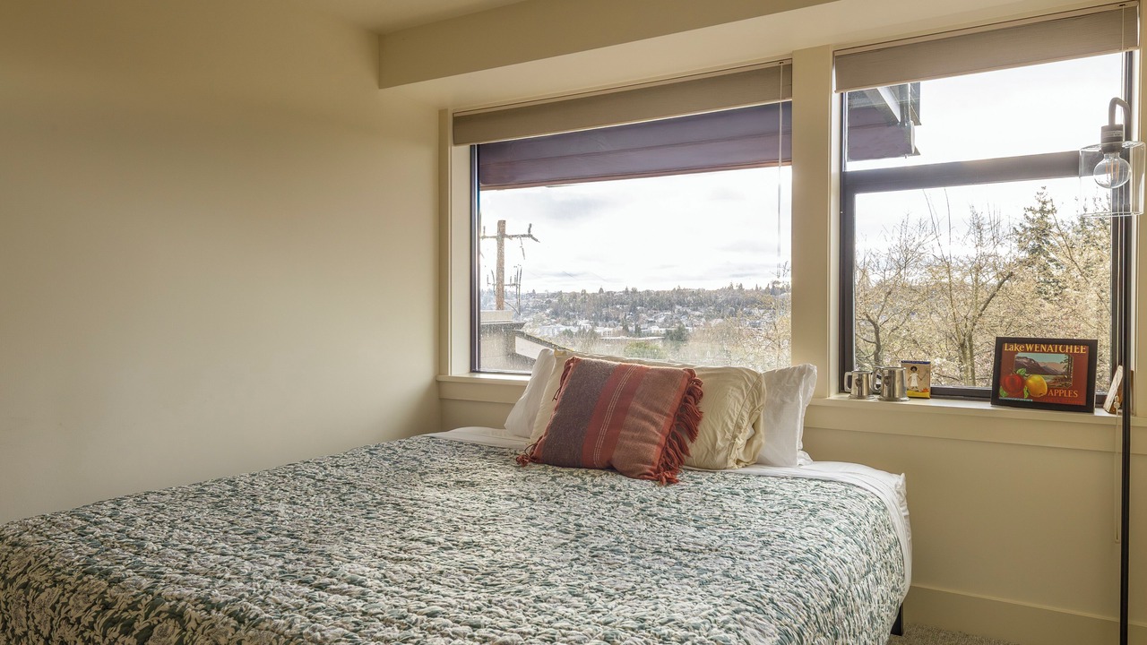 Photo of Bedroom in Mount Baker