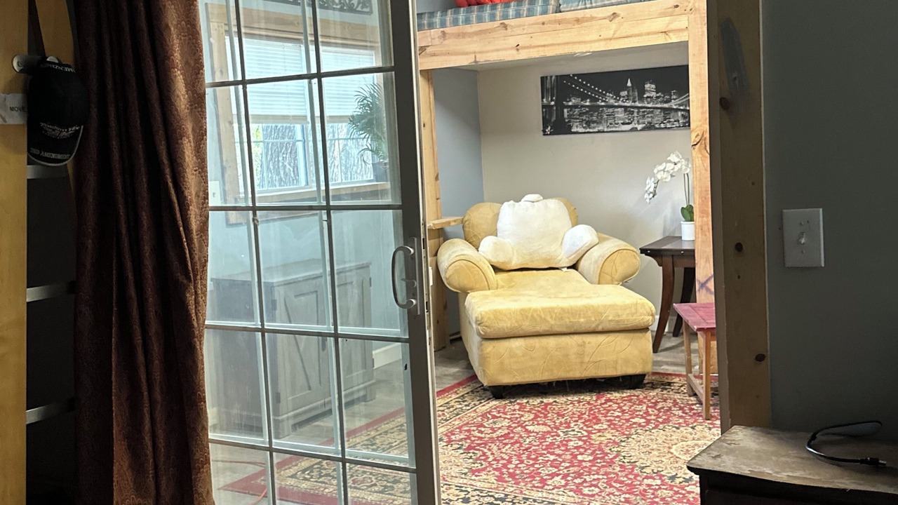 Photo of Livingroom in North Kansas City