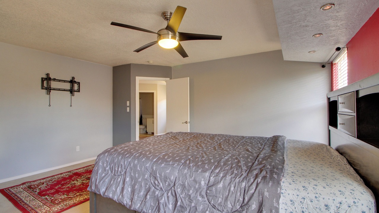 Photo of Bedroom in Westgate Heights