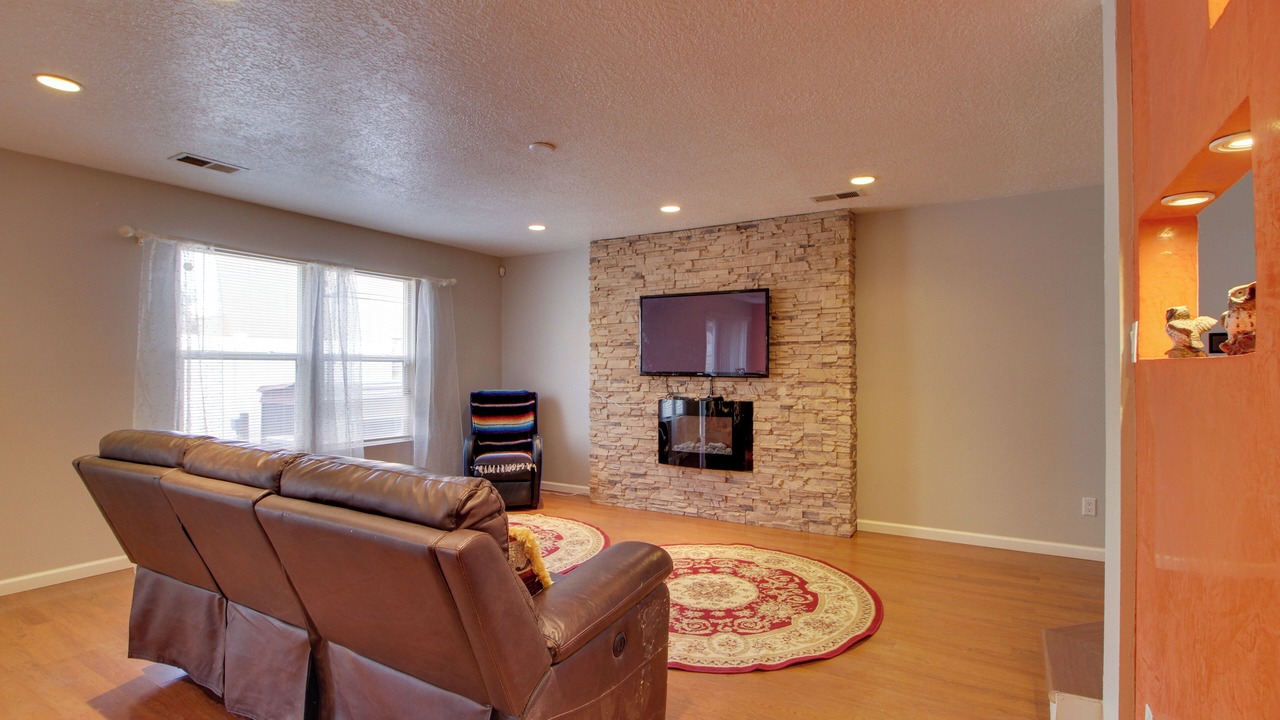 Photo of Livingroom in Westgate Heights