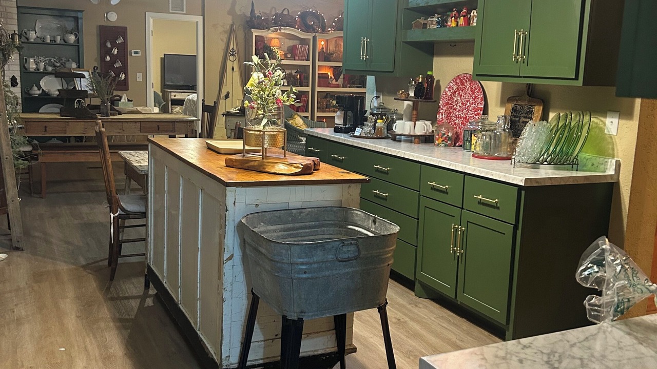 Photo of Kitchen in Muskogee County