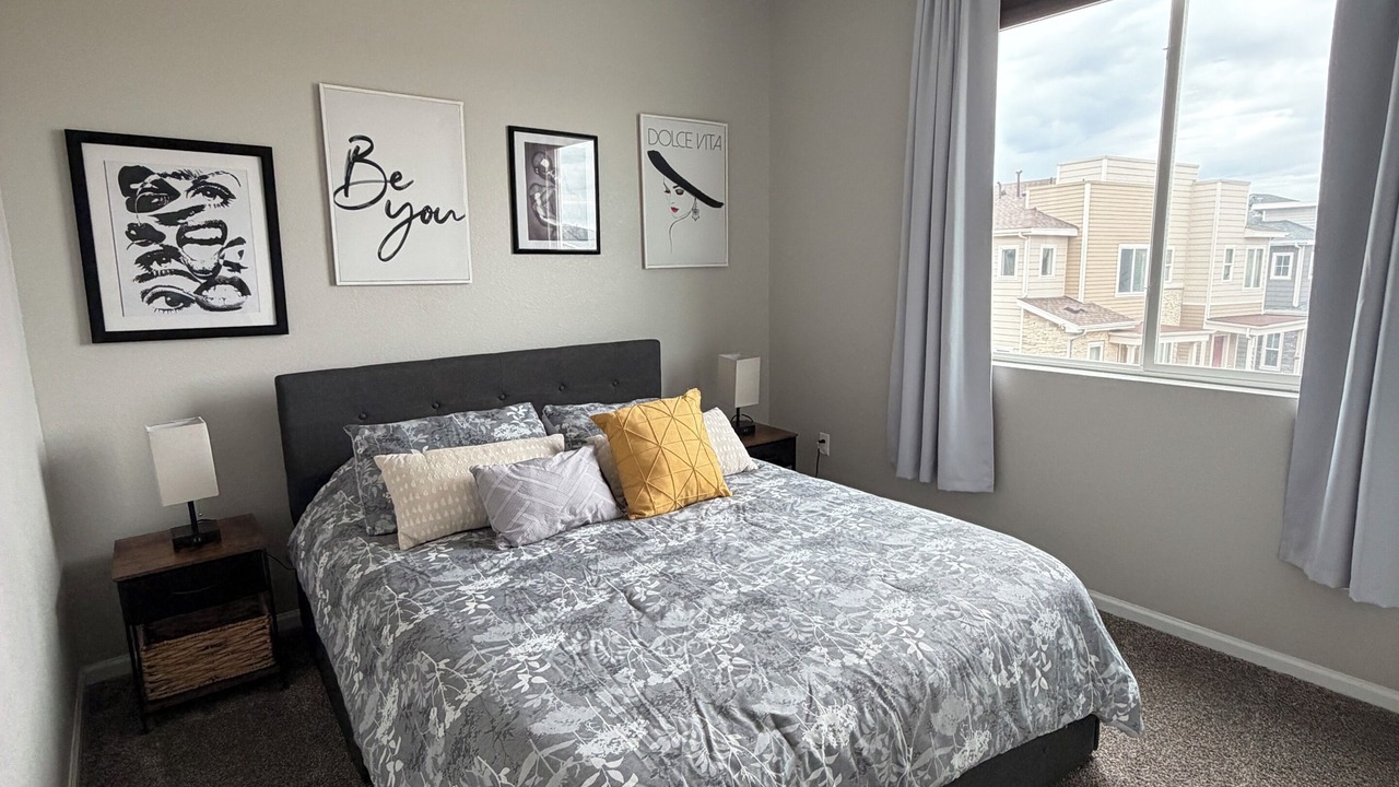 Photo of Bedroom in Aurora