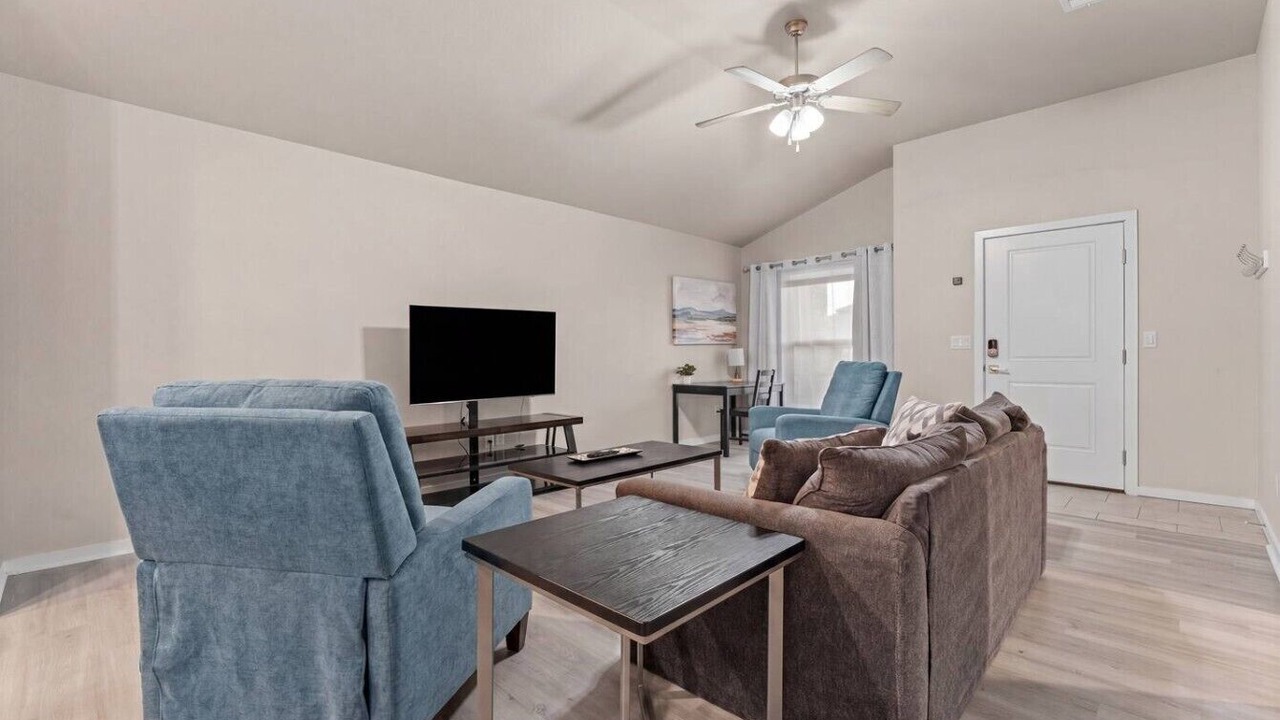 Photo of Livingroom in Odessa