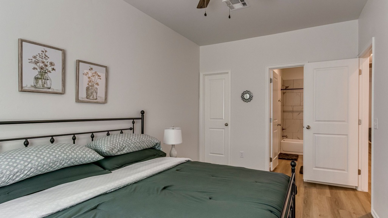 Photo of Bedroom in Yukon