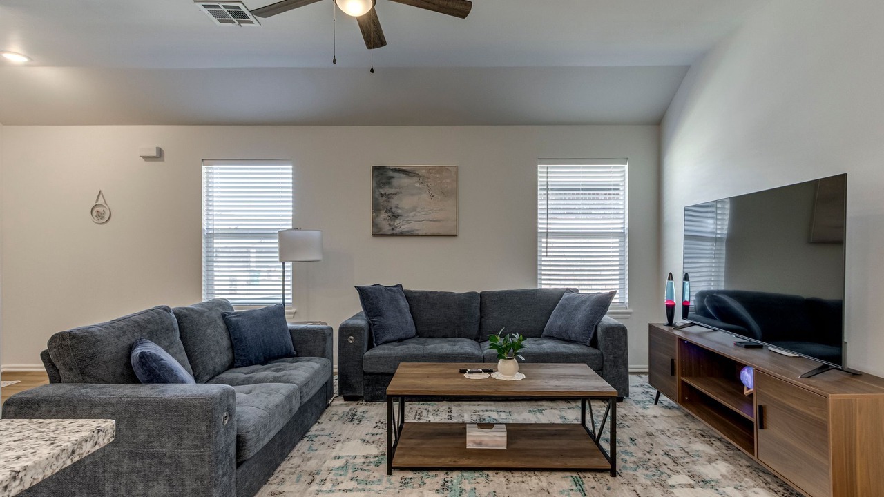 Photo of Livingroom in Yukon