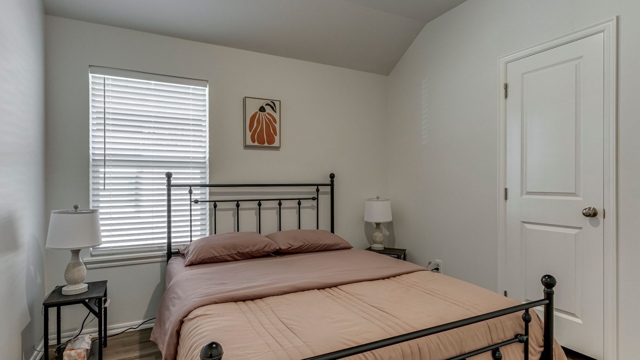 Photo of Bedroom in Yukon