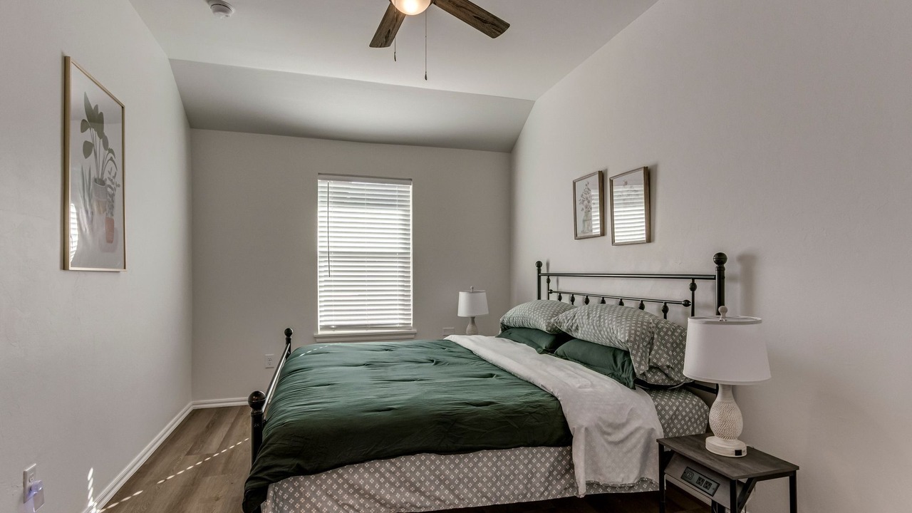 Photo of Bedroom in Yukon