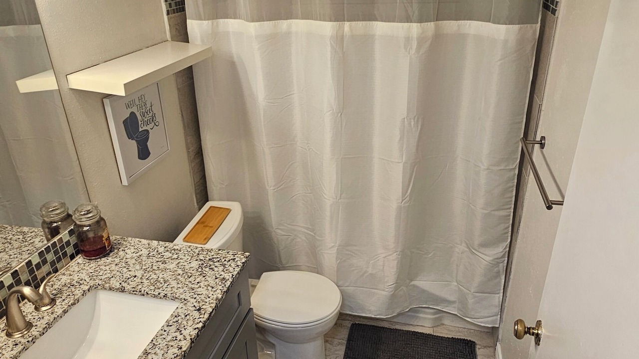 Photo of Bathroom in Farmers Branch