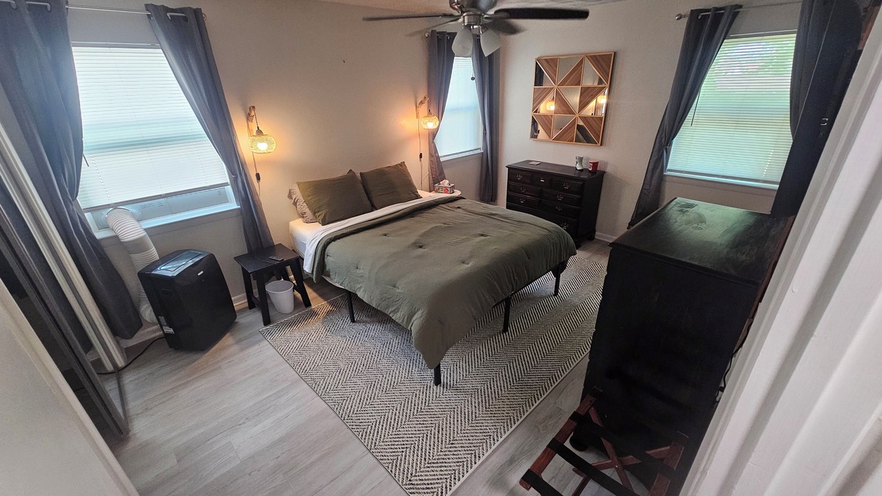 Photo of Bedroom in Farmers Branch
