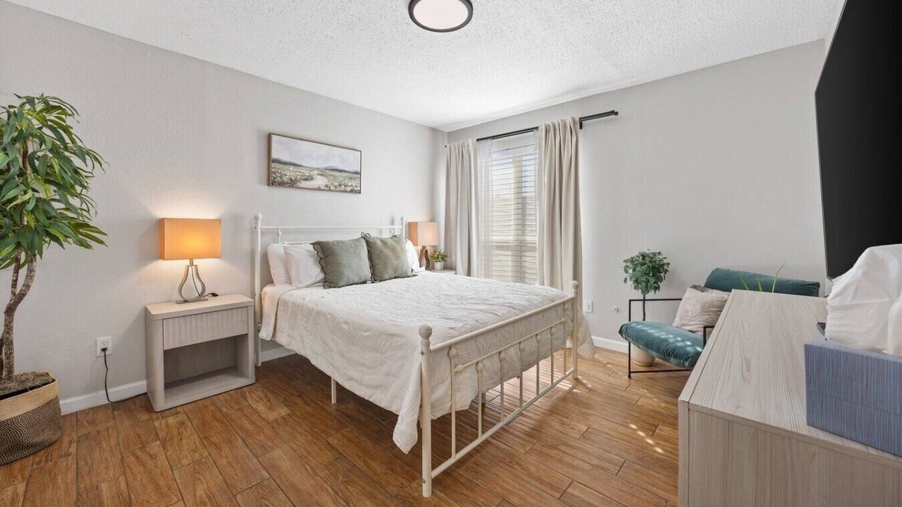 Photo of Bedroom in West Arlington