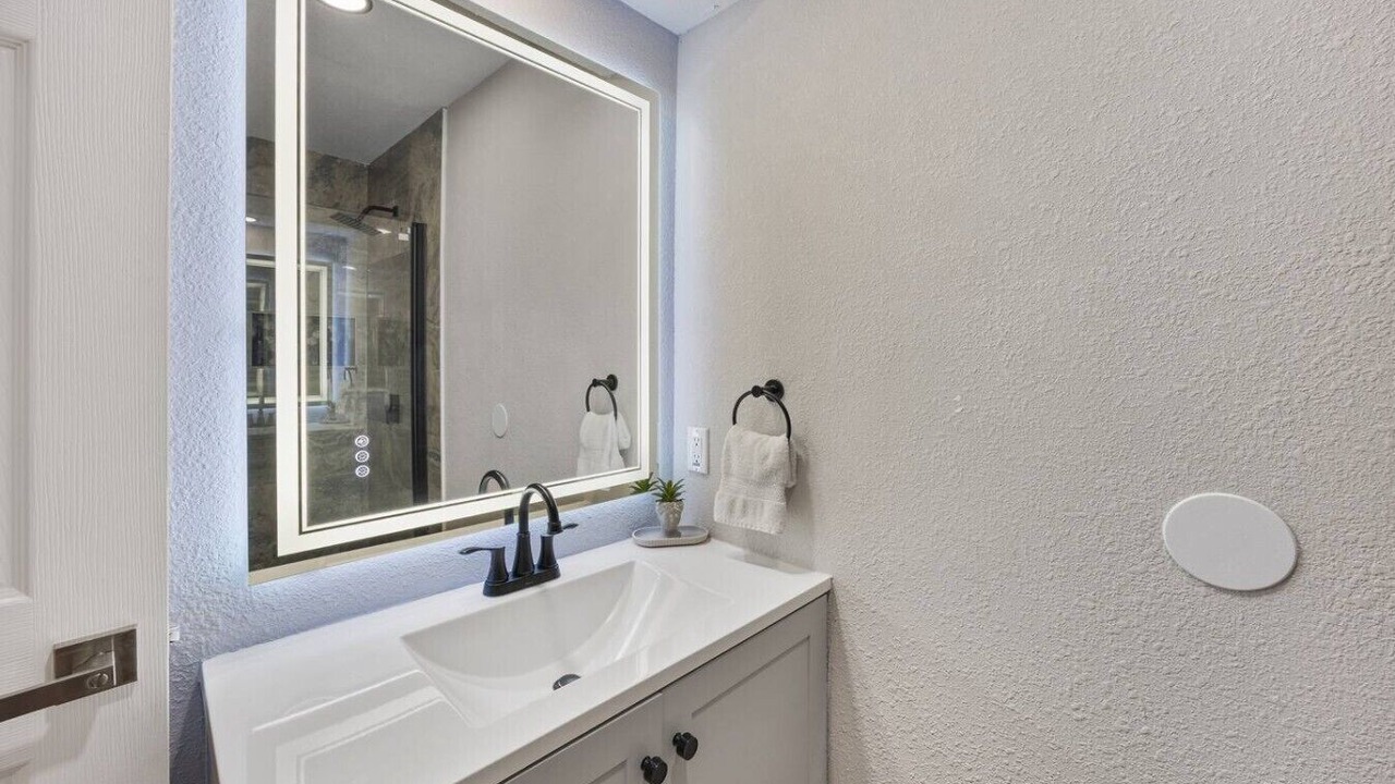 Photo of Bathroom in West Arlington