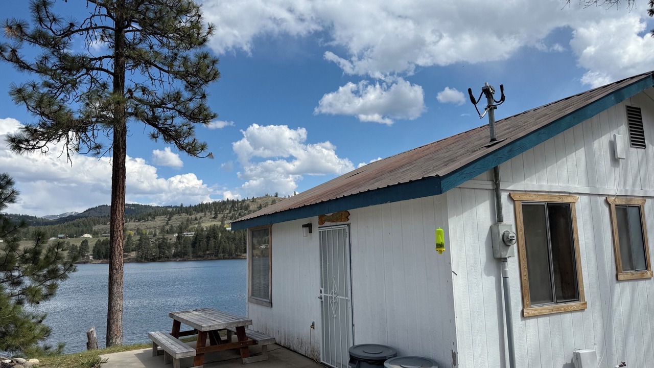 Photo of Outdoor in Republic