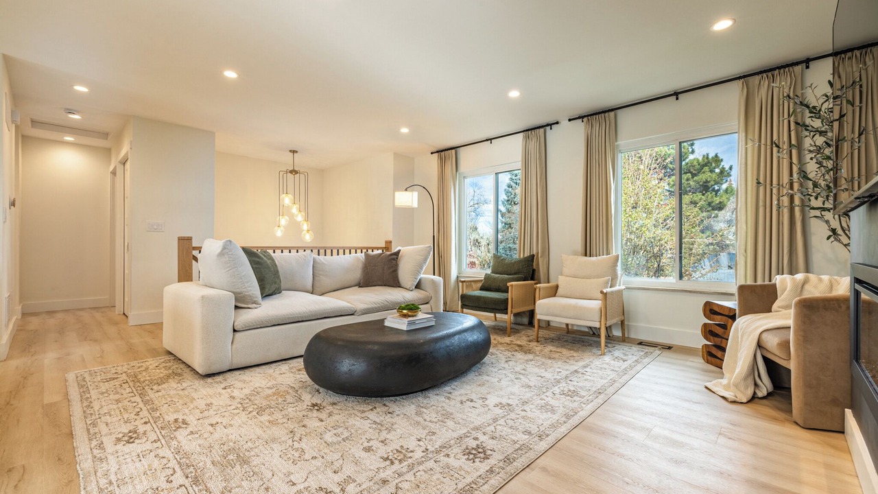 Photo of Livingroom in Castlewood