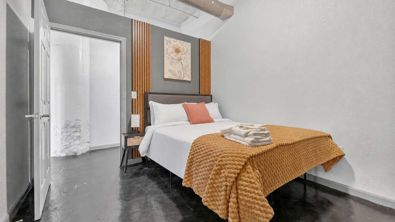 Photo of Bedroom in River Market