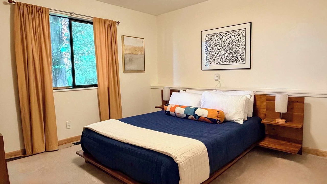 Photo of Bedroom in South Hill