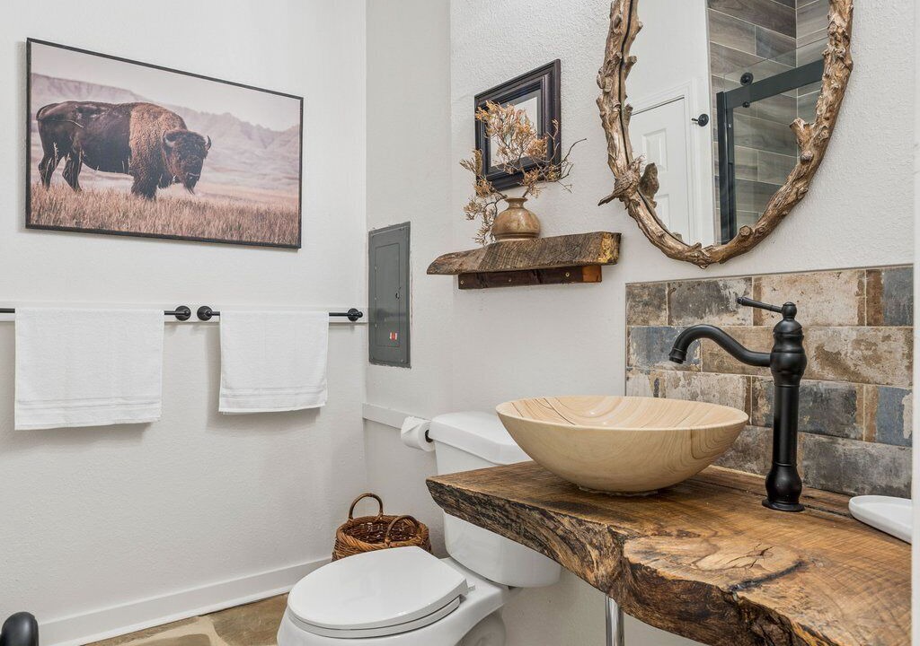 Photo of Bathroom in Central Oklahoma City