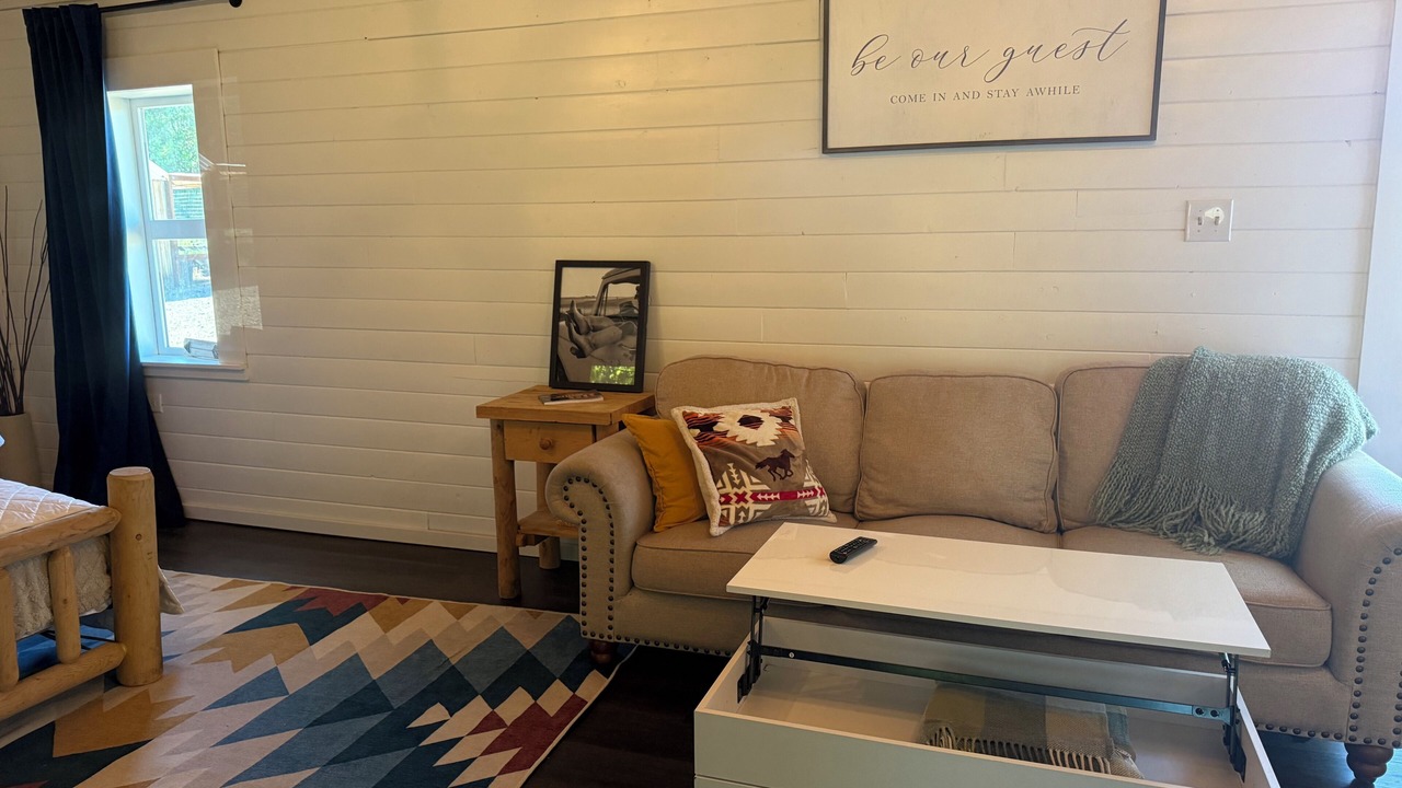 Photo of Livingroom in Ellensburg