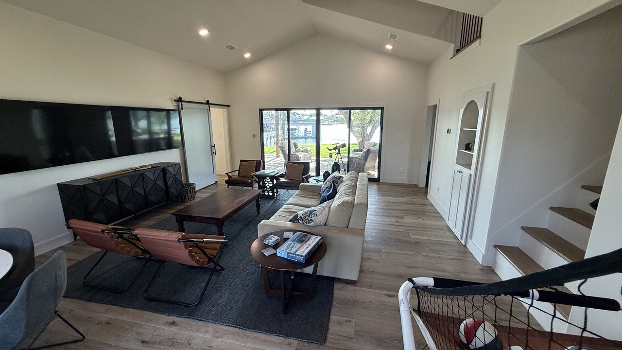 Photo of Livingroom in Graford