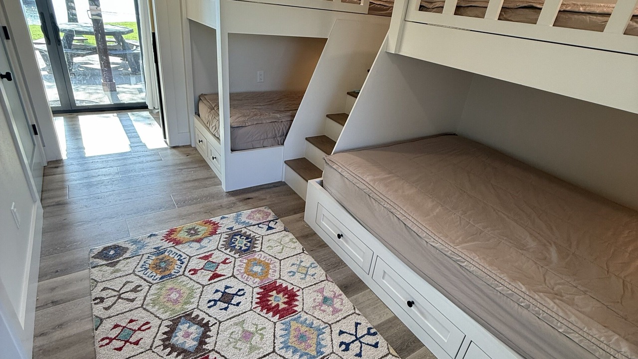 Photo of Bedroom in Graford