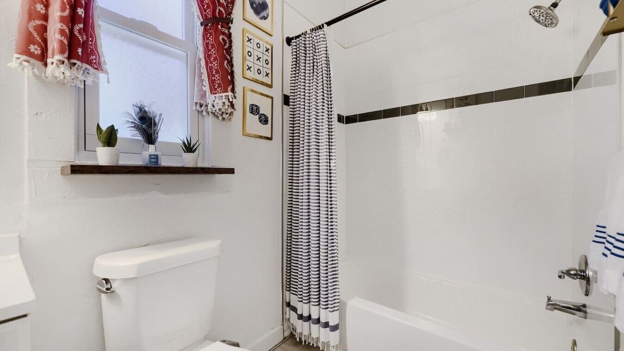 Photo of Bathroom in Lincoln Park