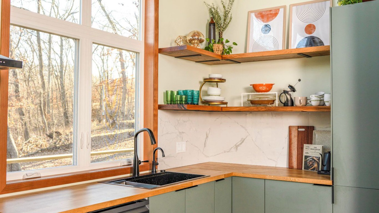 Photo of Kitchen in Guthrie County