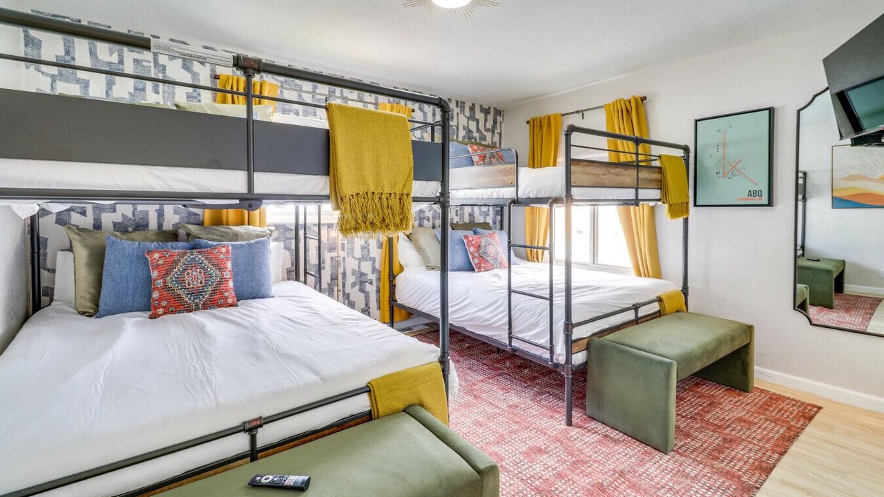 Photo of Bedroom in Near North Valley