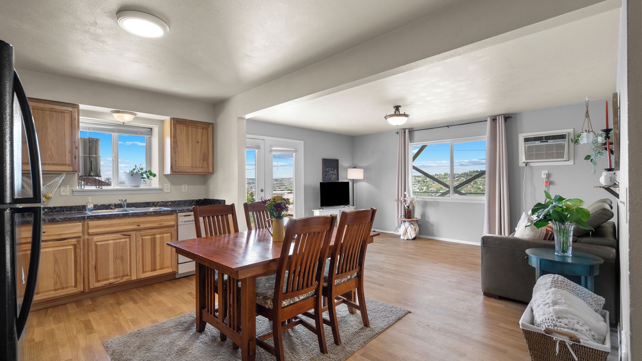 Photo of Livingroom in Pendleton