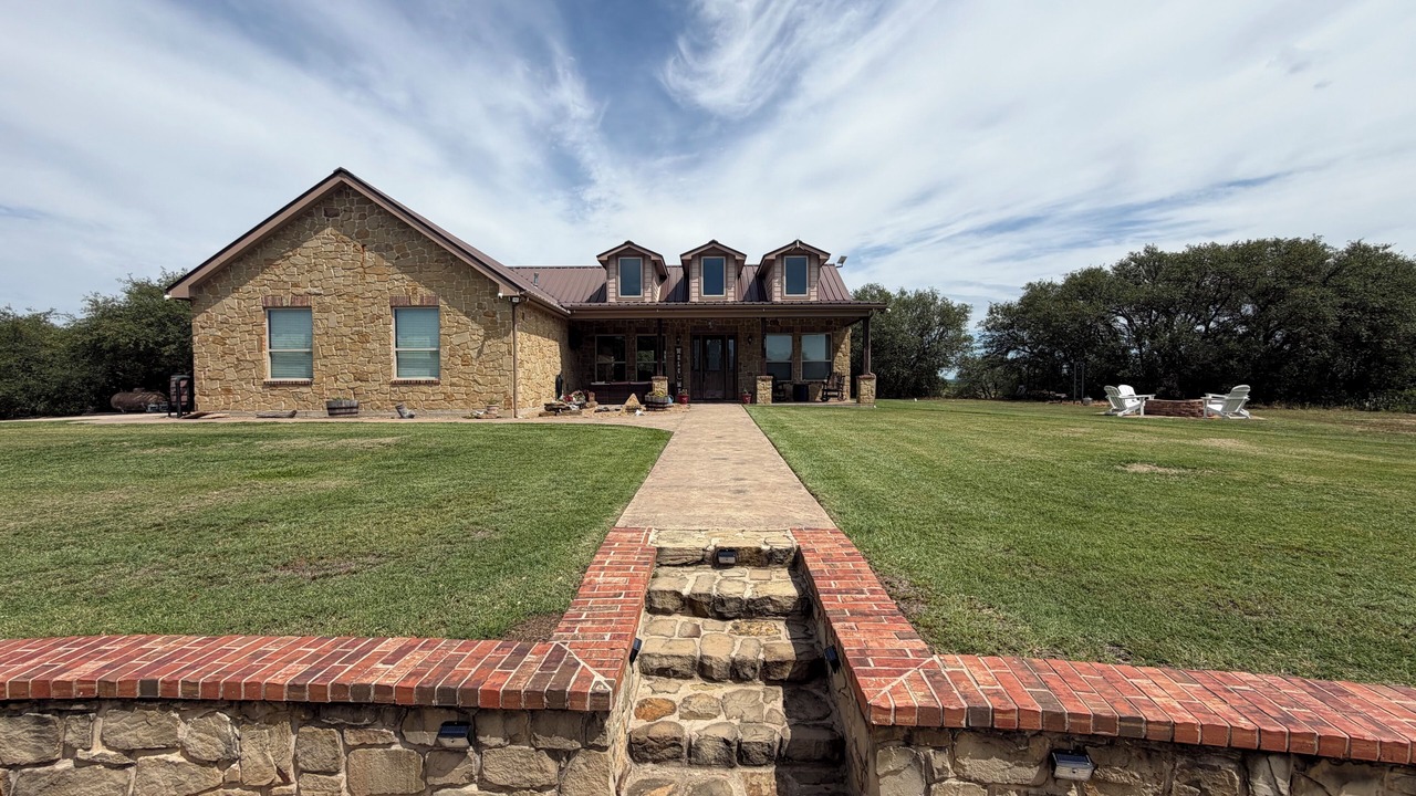 Photo of Outdoor in Burkett