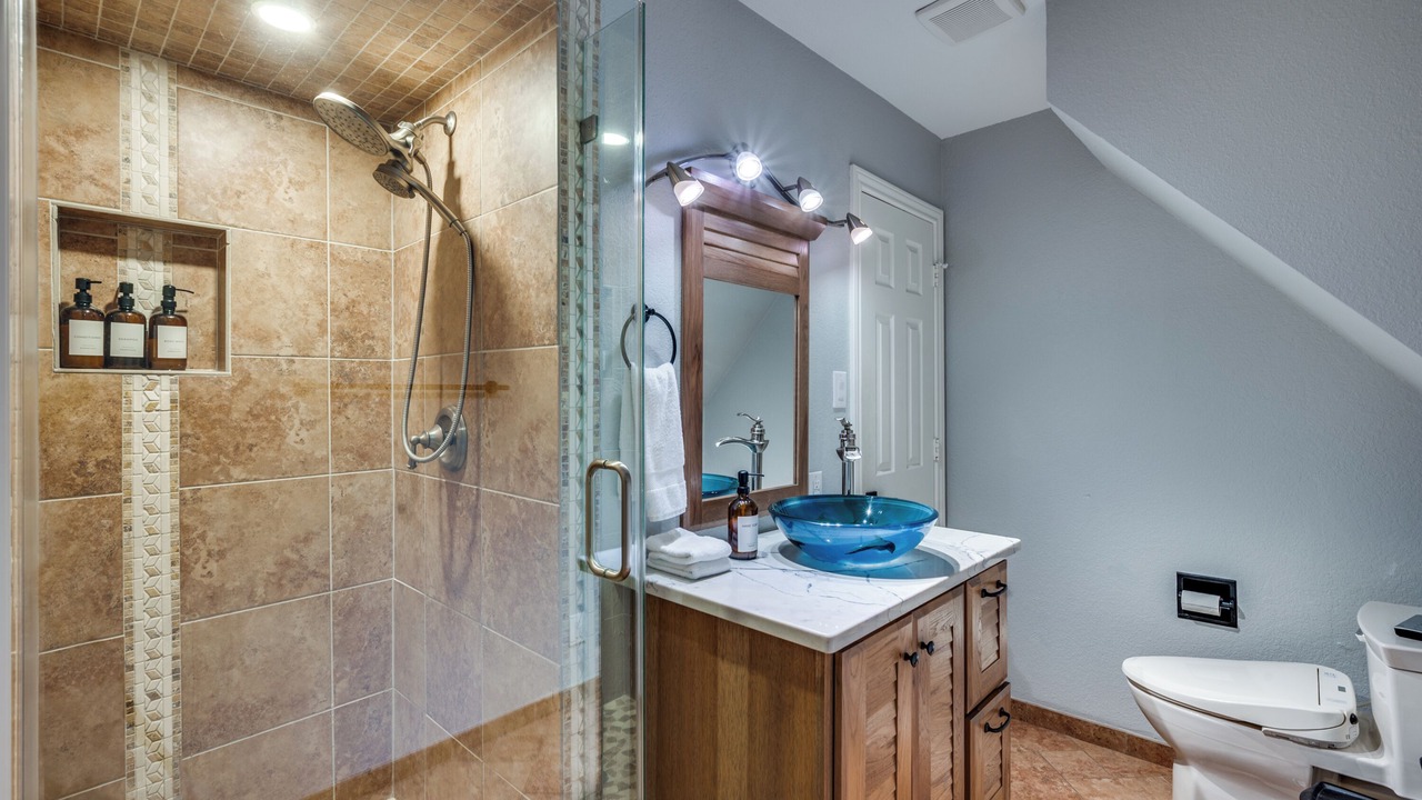 Photo of Bathroom in Oak Point