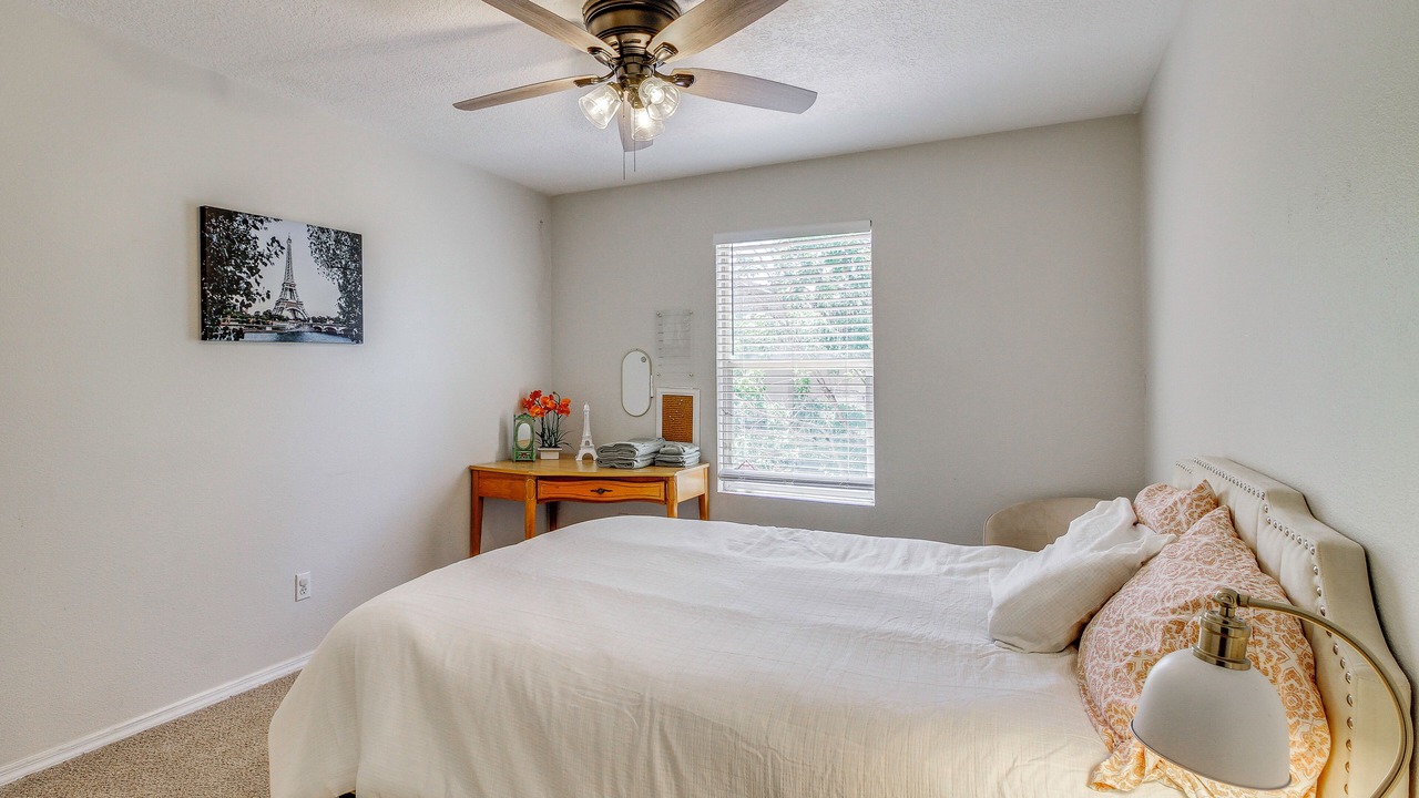 Photo of Bedroom in Northeast Heights