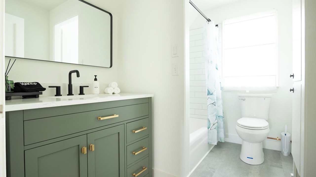Photo of Bathroom in Pullman