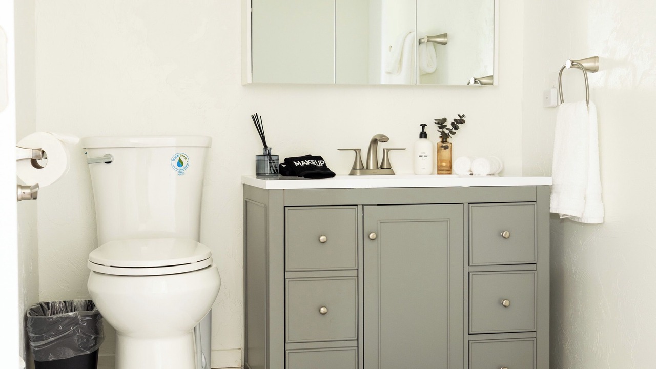 Photo of Bathroom in Pullman