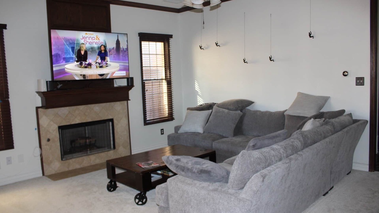 Photo of Livingroom in North Overton