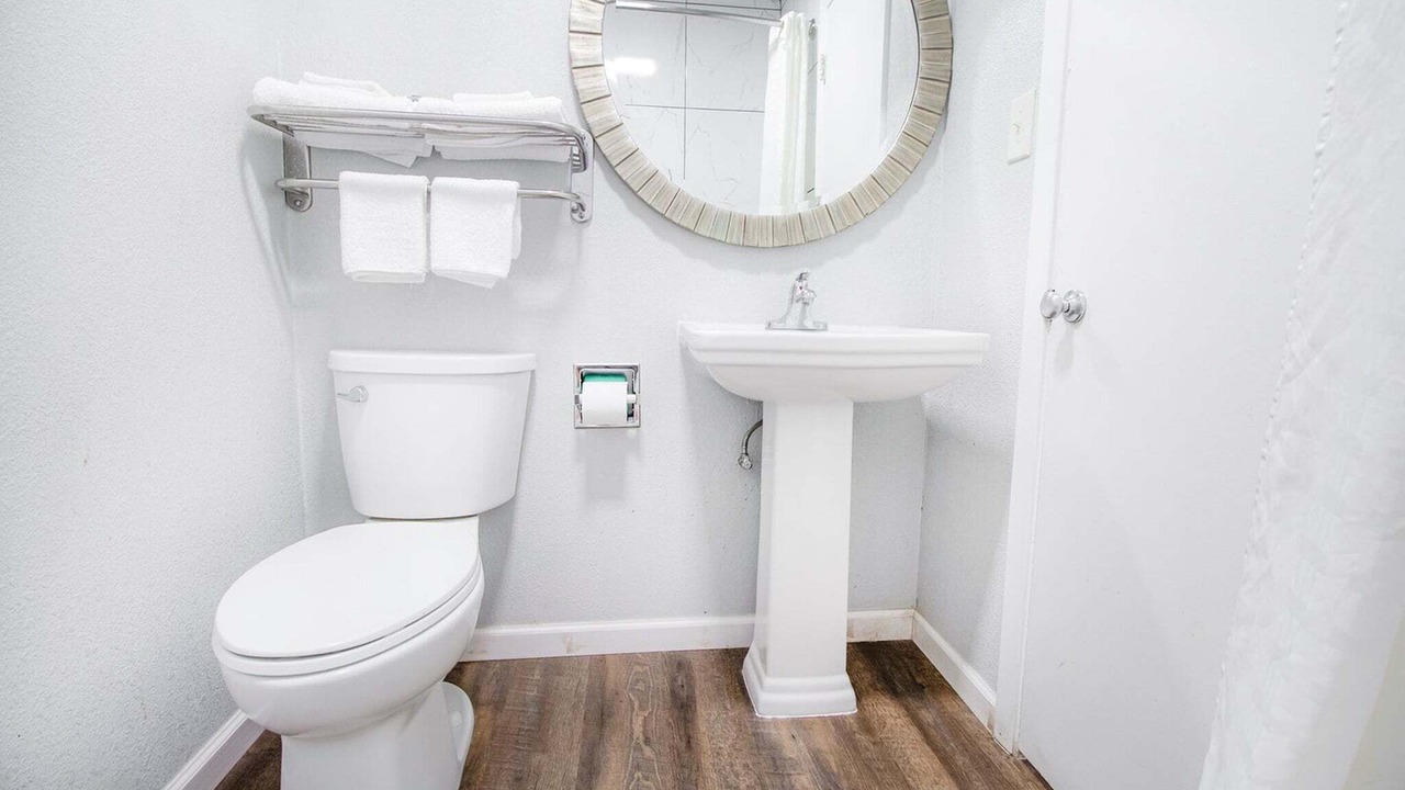 Photo of Bathroom in McAlester