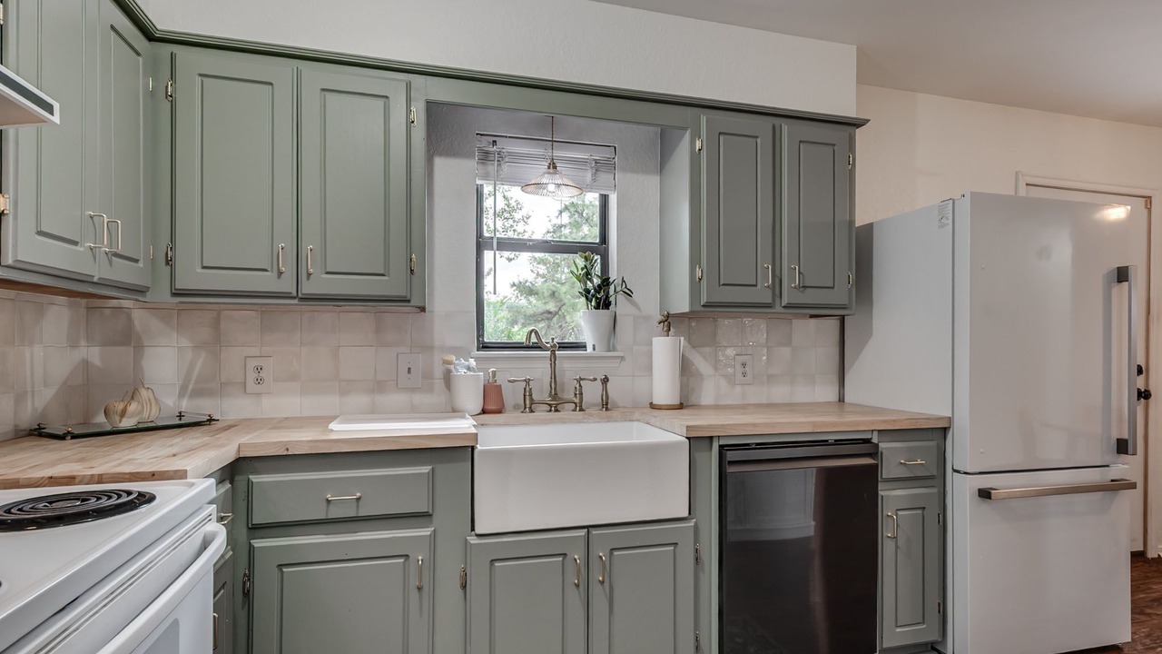 Photo of Kitchen in Mustang