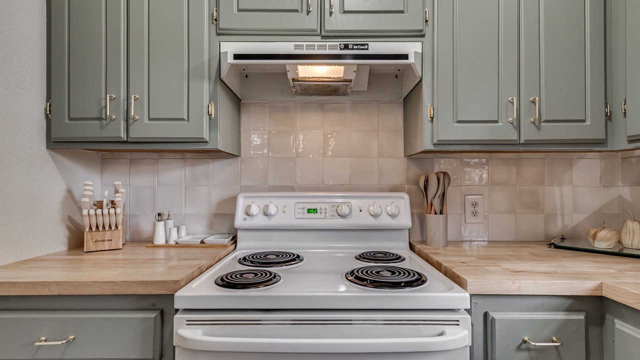 Photo of Kitchen in Mustang