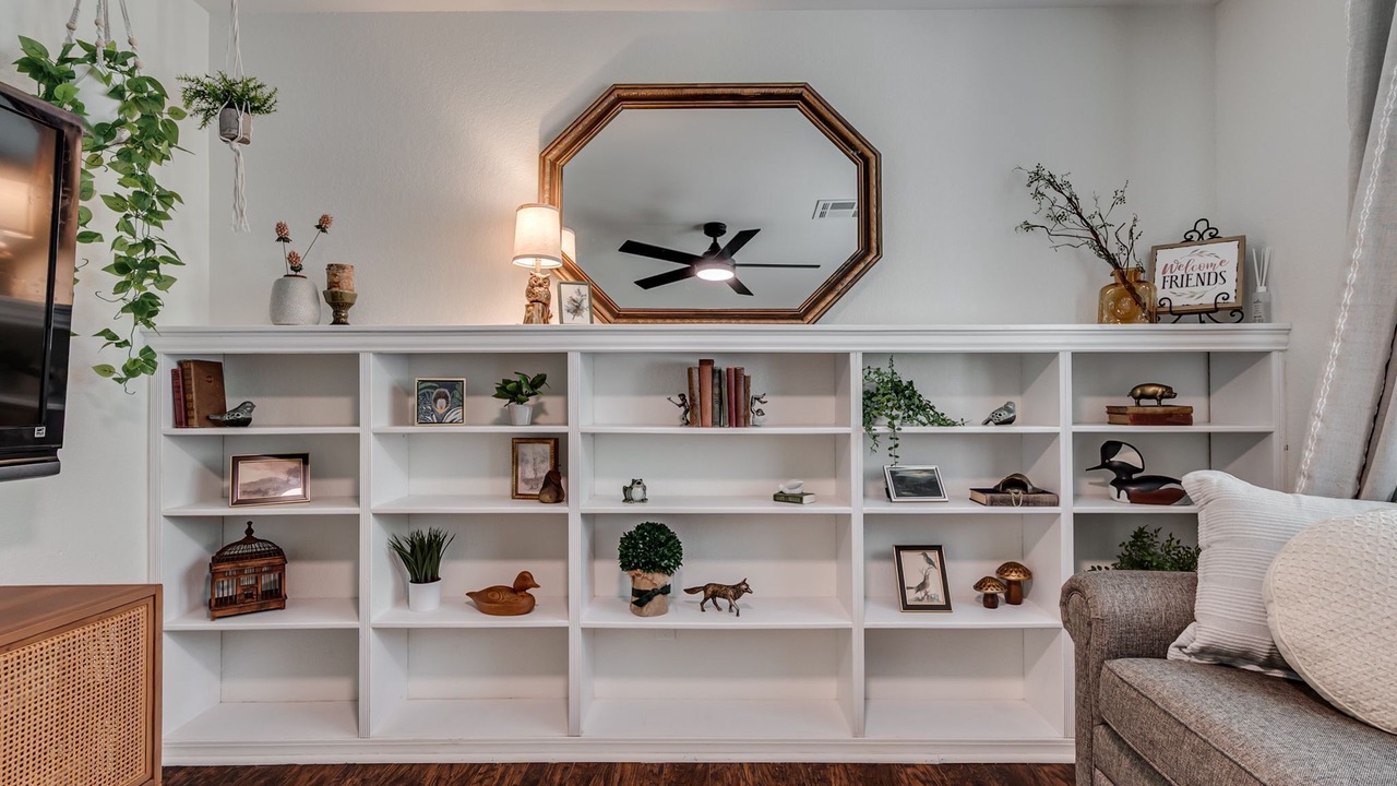 Photo of Livingroom in Mustang