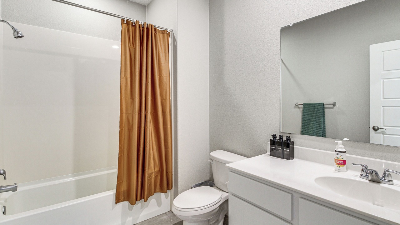 Photo of Bathroom in Los Lunas