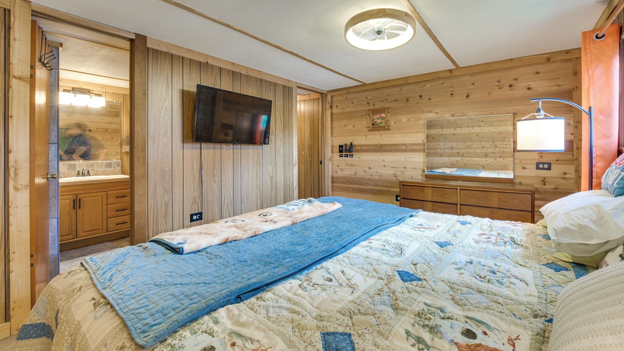 Photo of Bedroom in Palo Pinto