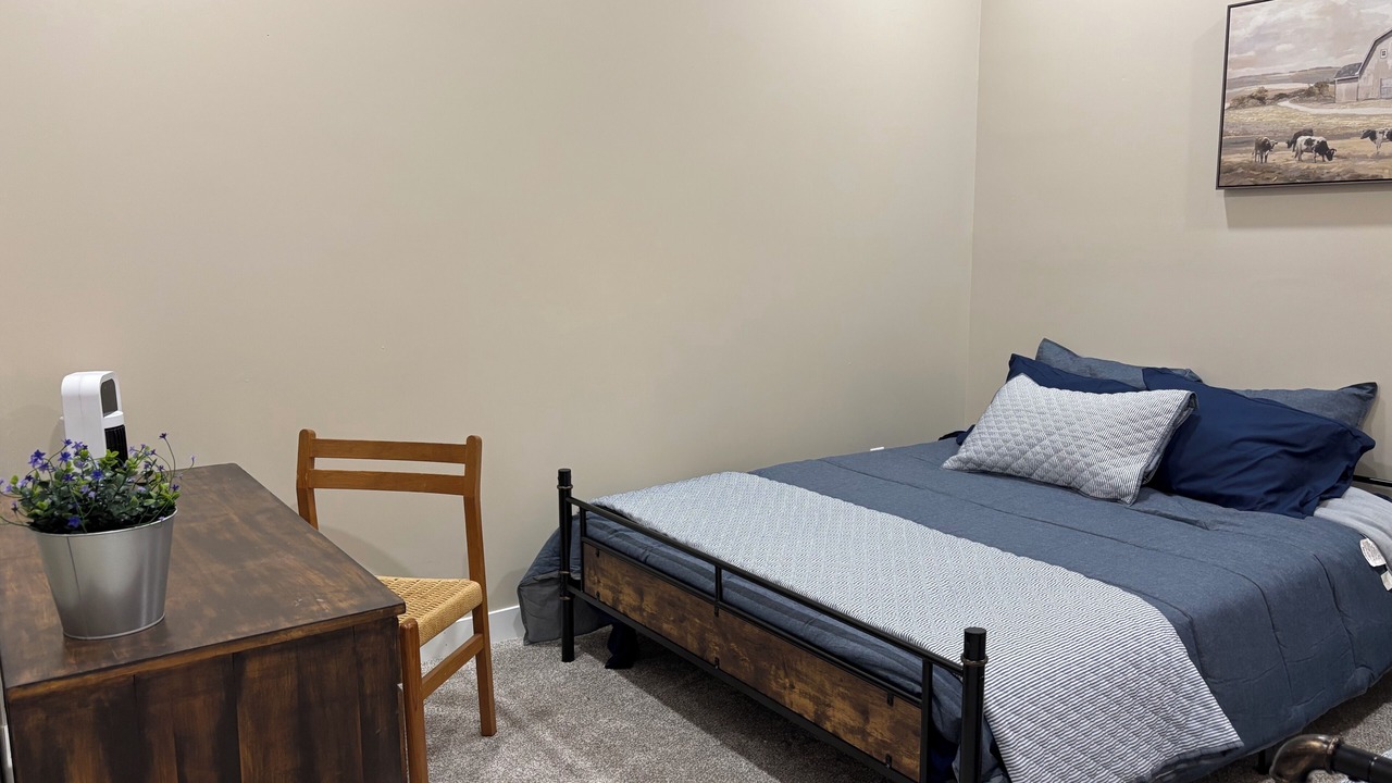 Photo of Bedroom in Hebron