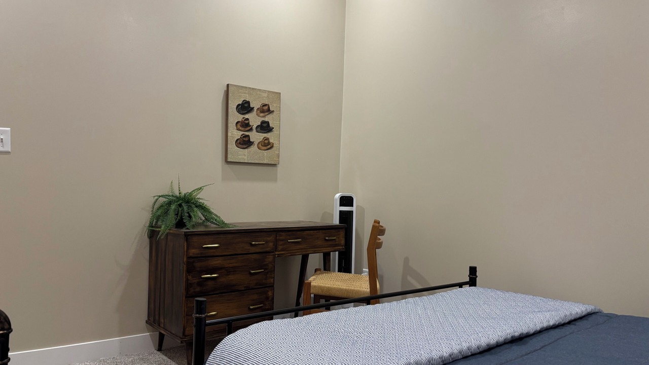 Photo of Bedroom in Hebron