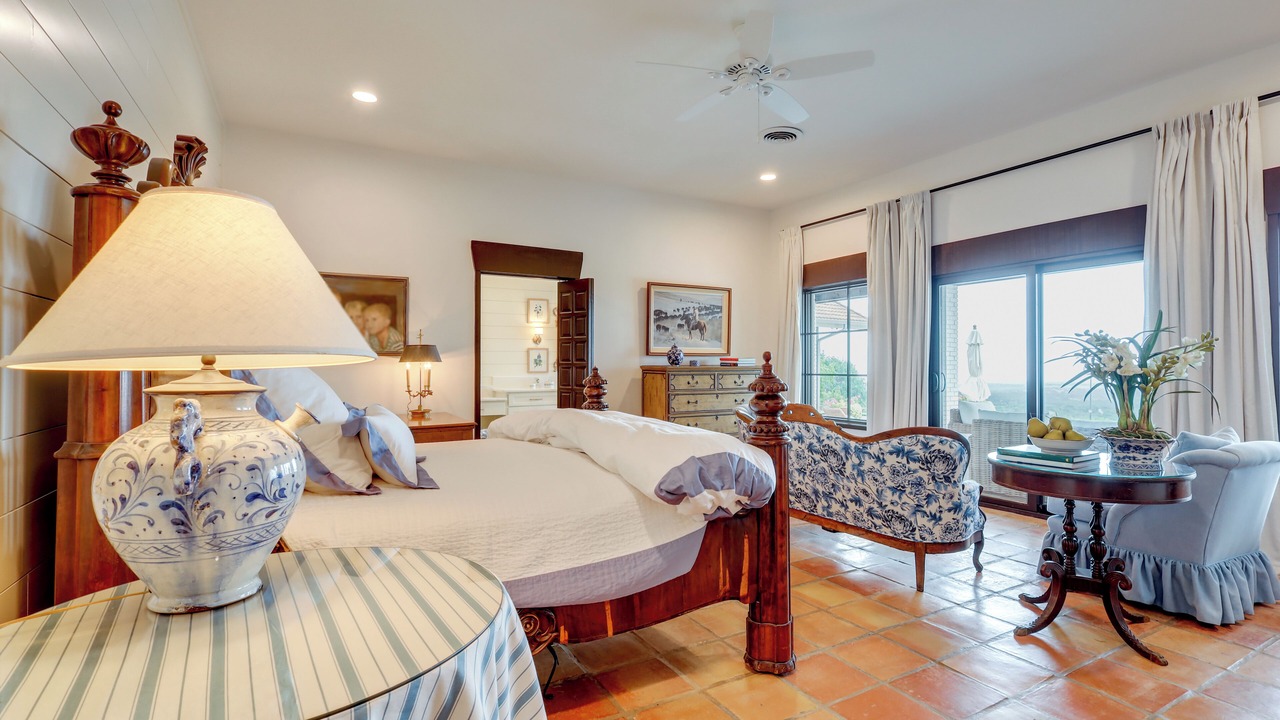 Photo of Bedroom in Paluxy