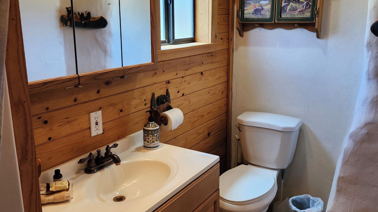 Photo of Bathroom in Picacho