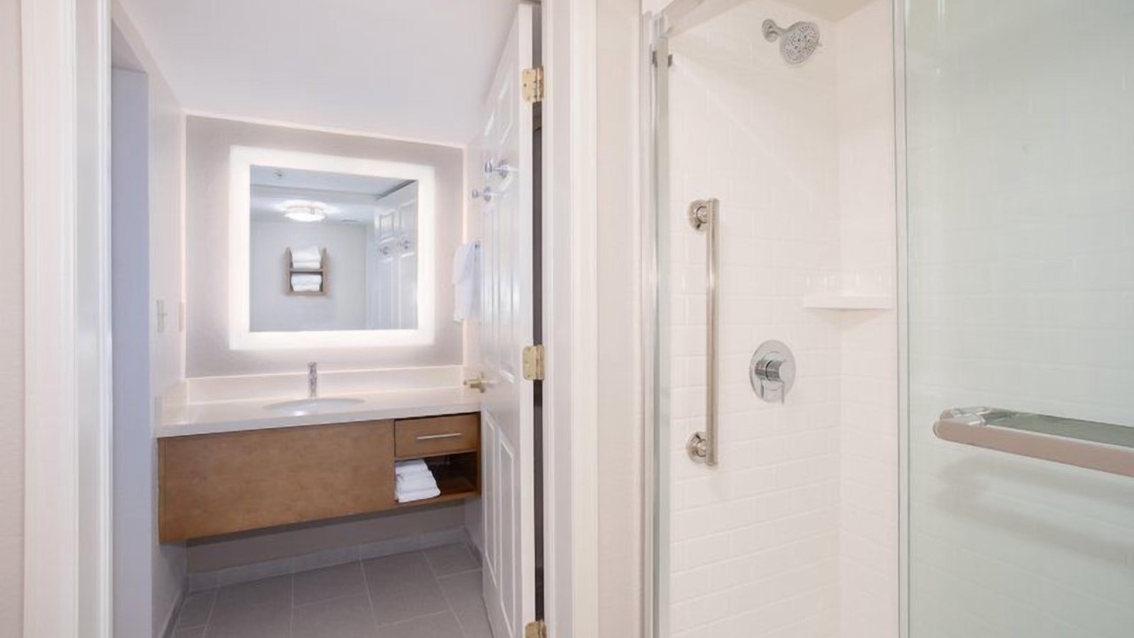 Photo of Bathroom in Dupont