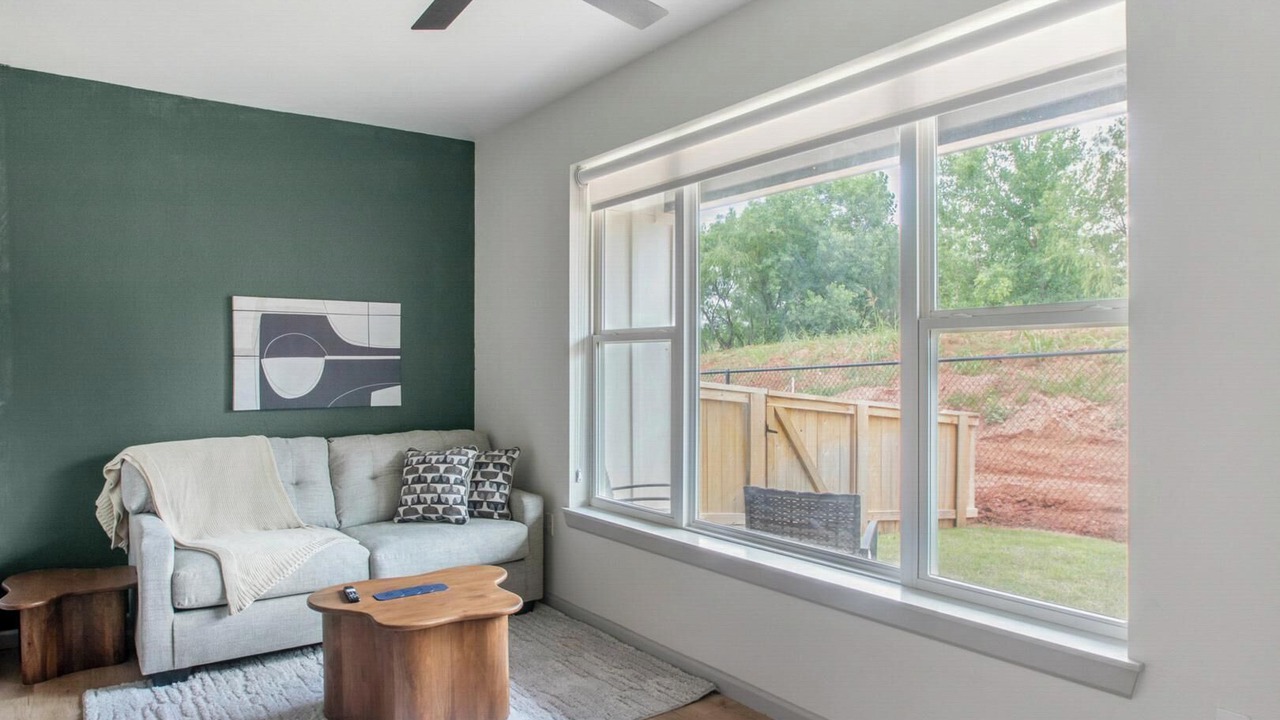 Photo of Livingroom in Edmond