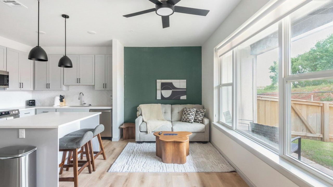 Photo of Livingroom in Edmond