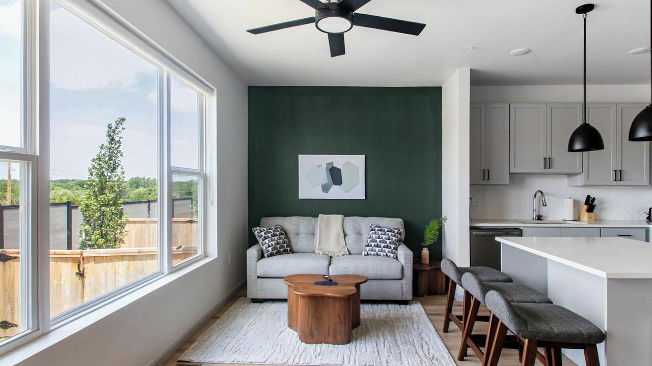 Photo of Livingroom in Edmond