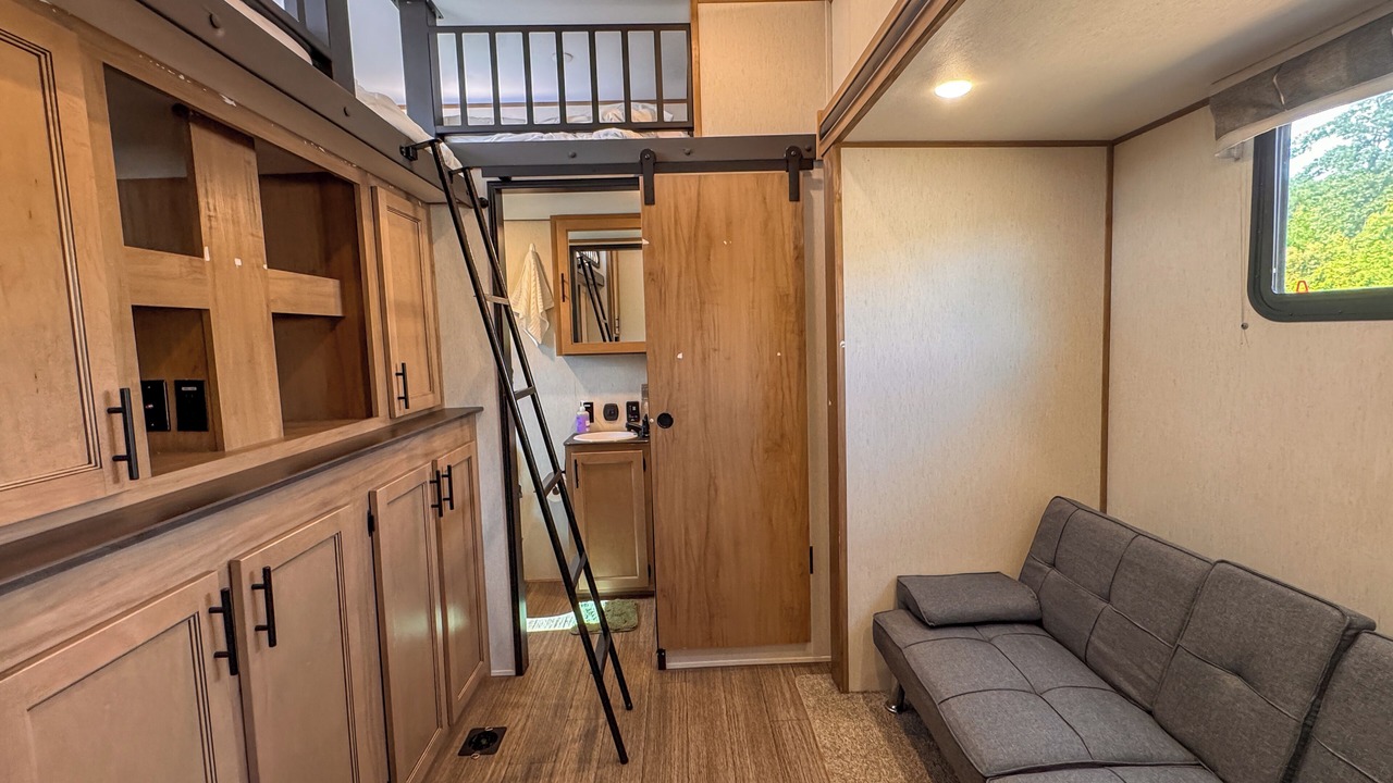 Photo of Livingroom in Octavia