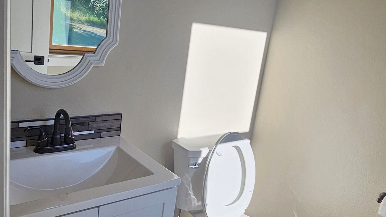 Photo of Bathroom in Latah
