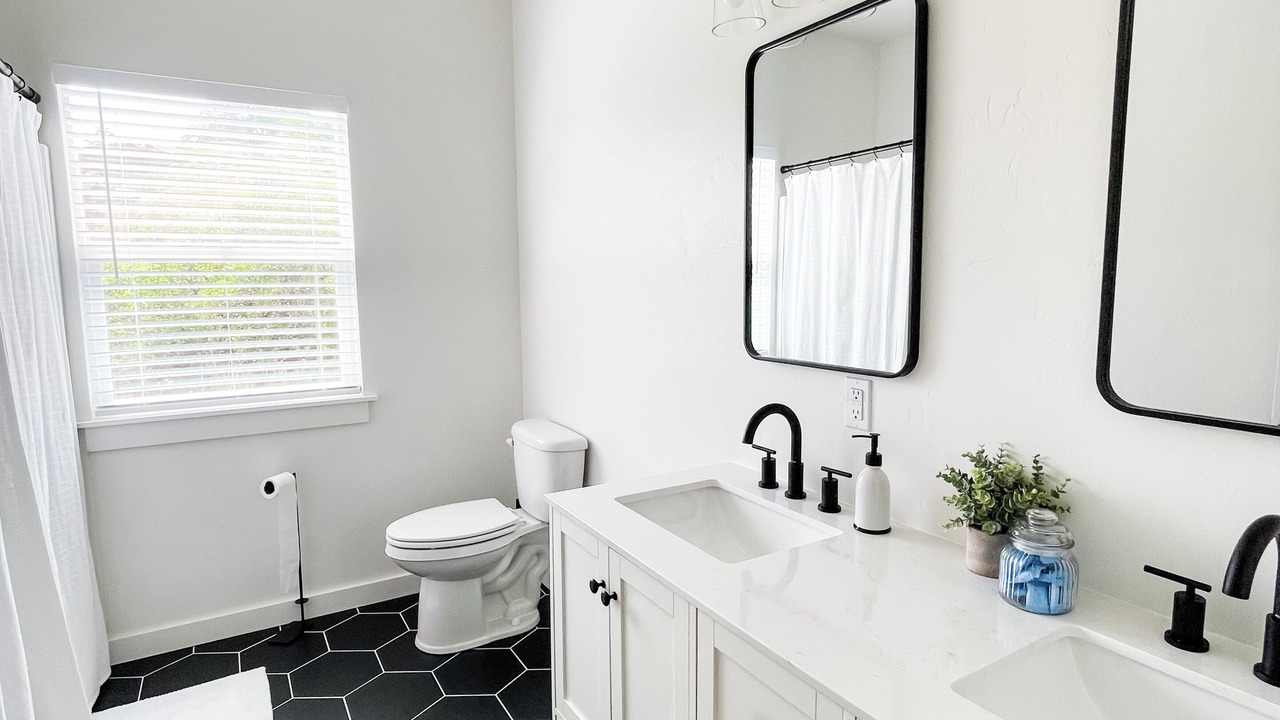 Photo of Bathroom in Medicine Park